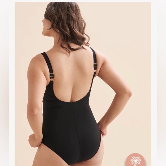 Gottex Embrace cross front one piece swimsuit - Picture 2 of 4